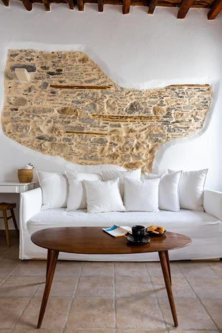 Venghera Naousa Apartment In The Heart Of Naousa Buitenkant foto