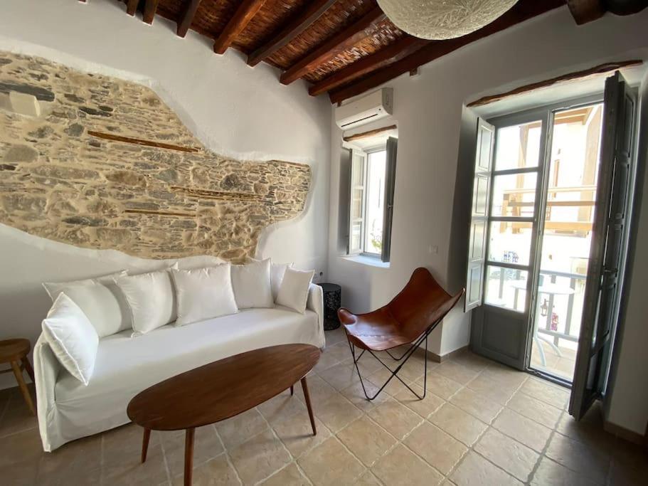 Venghera Naousa Apartment In The Heart Of Naousa Buitenkant foto